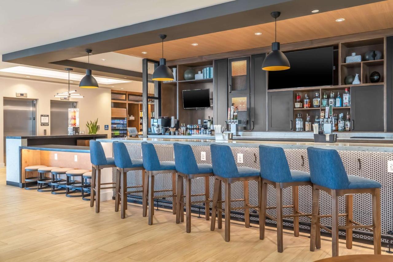 Hyatt Place Gainesville Downtown エクステリア 写真