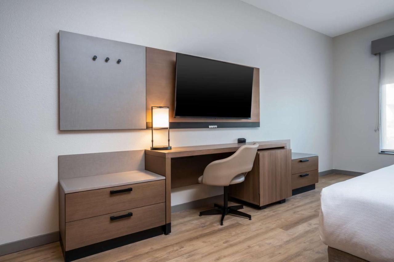 Hyatt Place Gainesville Downtown エクステリア 写真