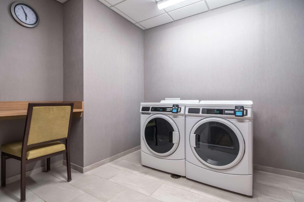 Hyatt Place Gainesville Downtown エクステリア 写真