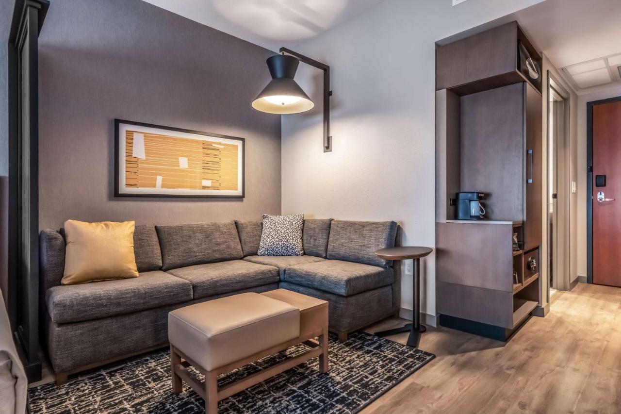 Hyatt Place Gainesville Downtown エクステリア 写真